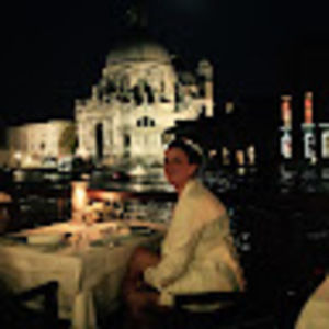 Meet your Posher, Caroline